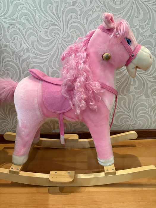 Лошадка-качалка детская