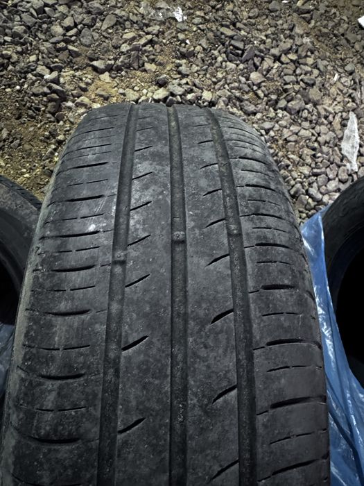 Продам шины 195/65 R15.