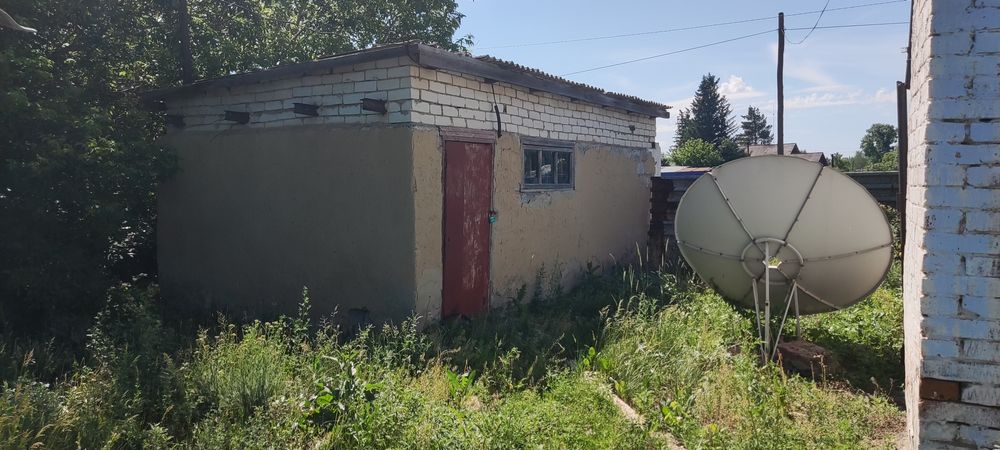 Продаётся дом в с. Таврическое.