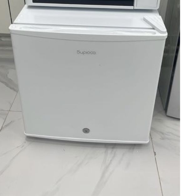 маленький холодильник Бирюса