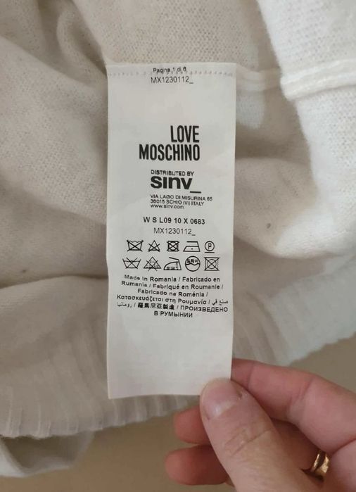 Суичър Moschino. XL