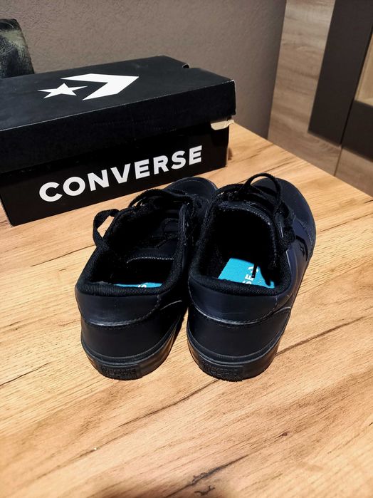 converse boulevard ox