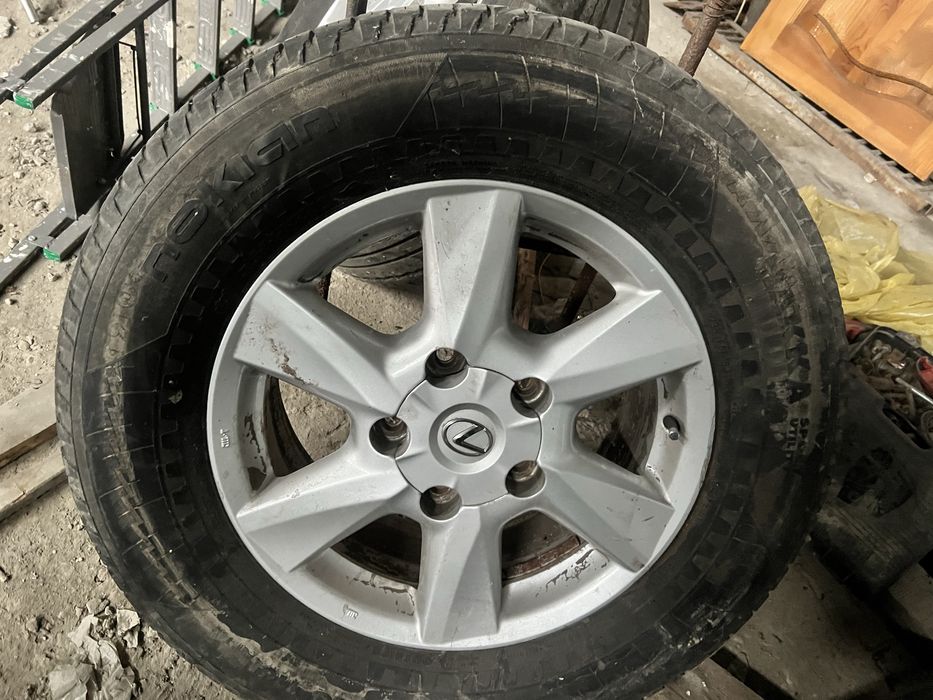 Комплект дисков на лексус