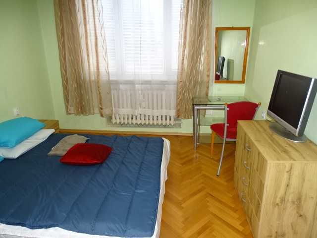 Дава се под наем Тристаен апартамент в София, Център - 90 кв.м за 509.49 € - Снимка #8