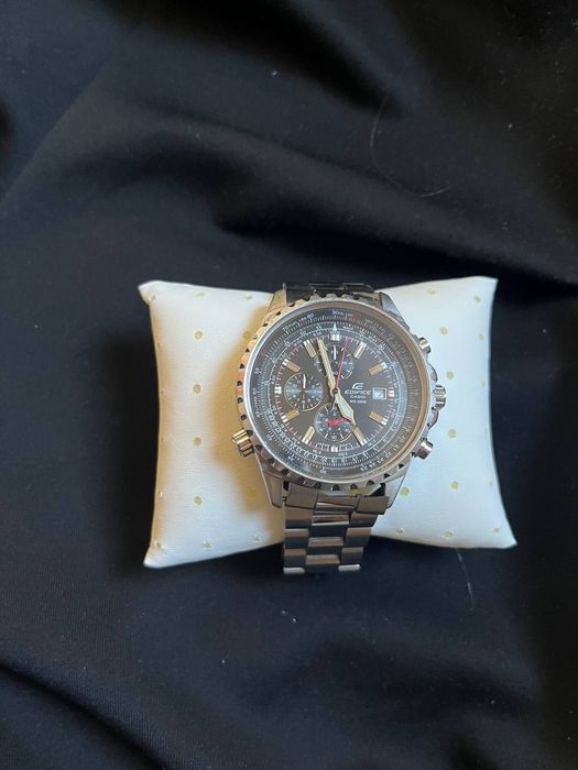 Часы Casio EDIFICE кварцевые