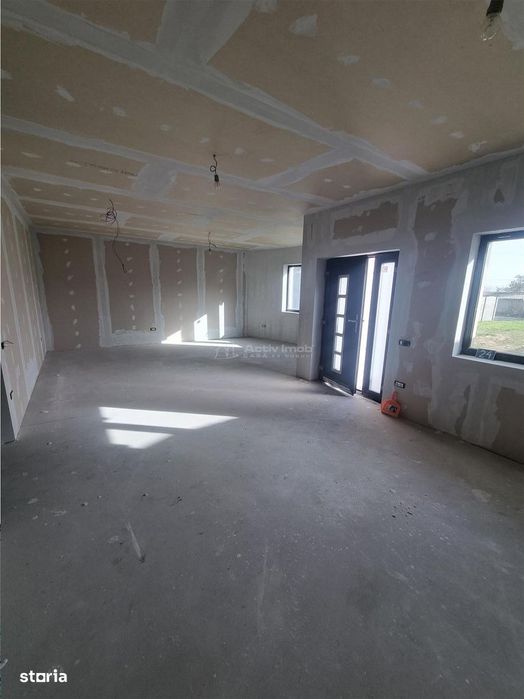 Casa Vila P+1 in Poroschia langa Restaurant IZABELL