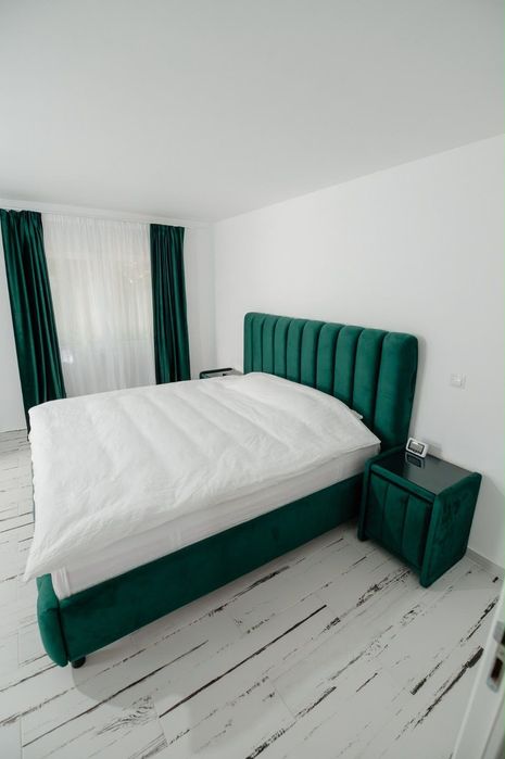 Apartament 3 camere/ lux/ Et.1