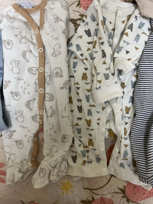 Продам детские вещи