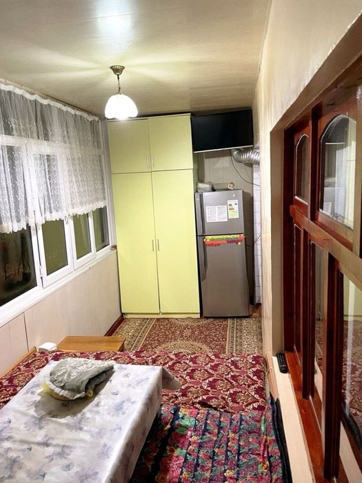 Tansiqboev 2 4/4/5 balkon 2/6 srochno sotiladi