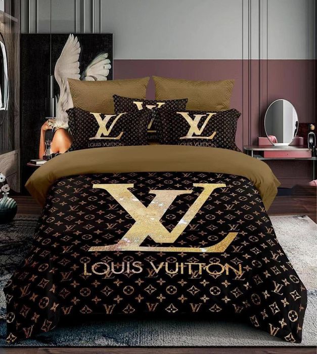 Lenjerii Louis pe stoc