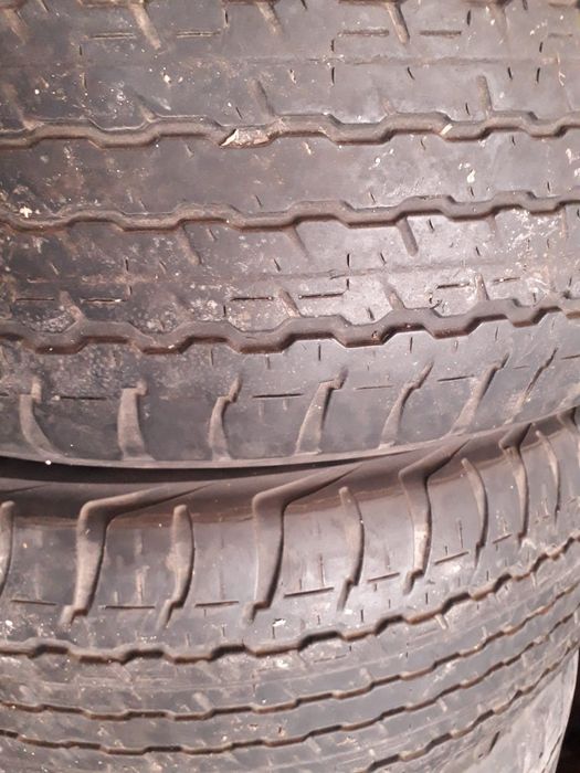 Продам резину б/у, в хорошем состоянии.