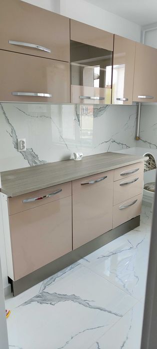 Închiriez apartament 2 camere