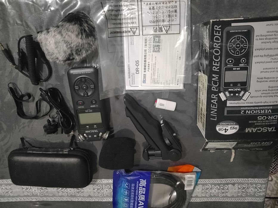 Diktafon TASCAM DR-05