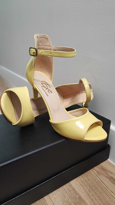 Sandale galbene din piele naturală