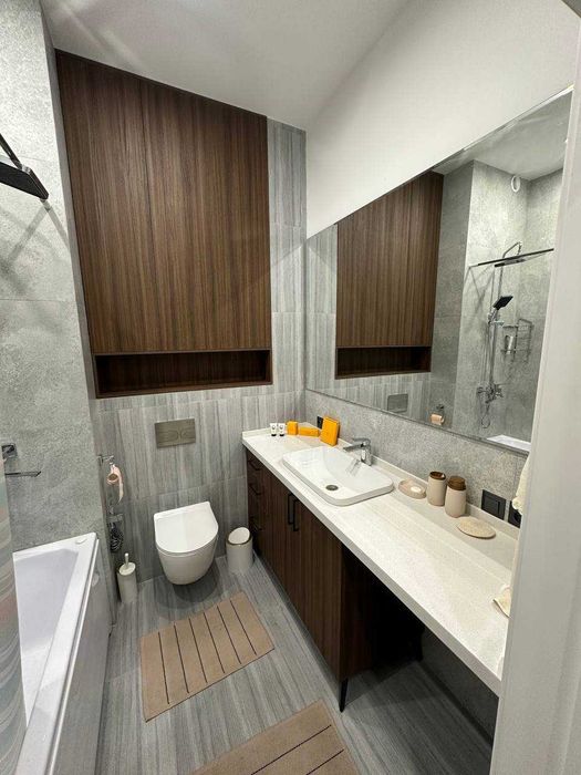 Сдам евро квартиру на Новомосковская дархан