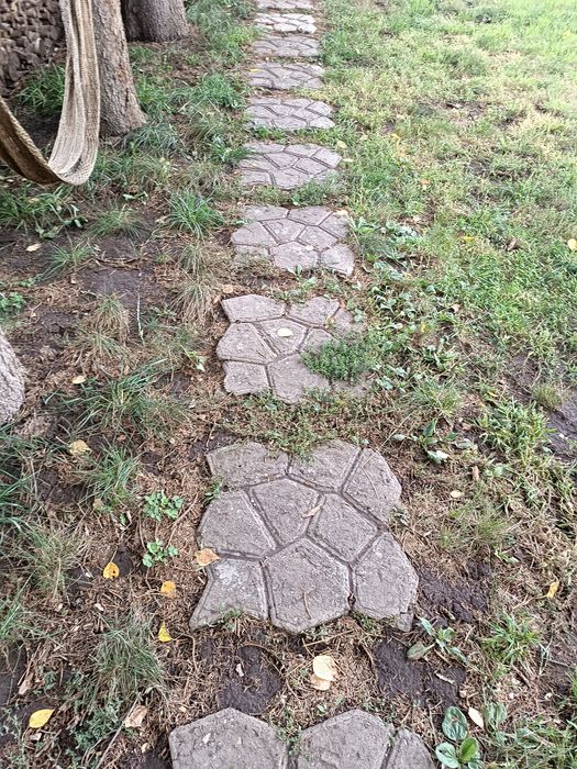 Продам плитку для садовой дорожки