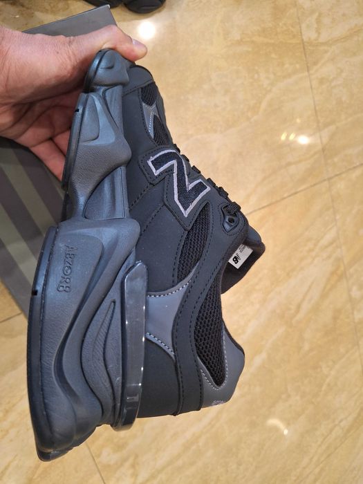 New Balance 9060 Mono Black