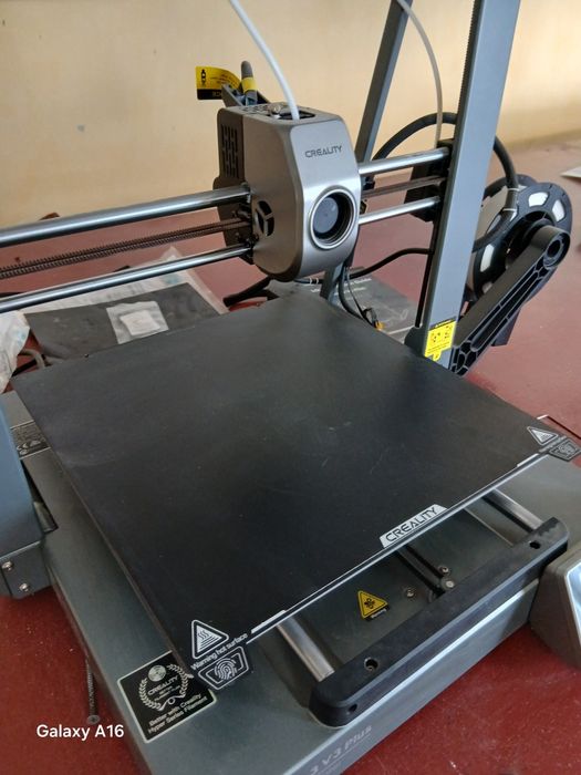 3D printer, Creality firma, holati a'lo, yangi, 2026-yil