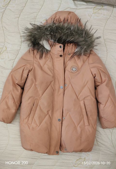 Куртка зимняя бежевая и штаны с утеплителем (комбинезон) для девочки