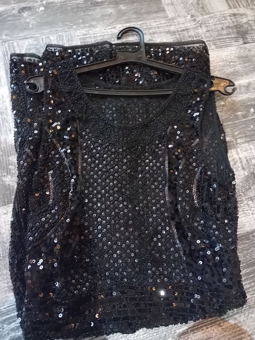 Бутикова рокля на паети 50 лв