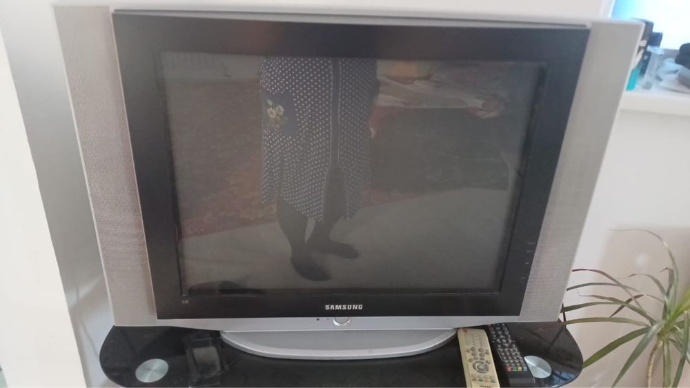 Продается телевизор