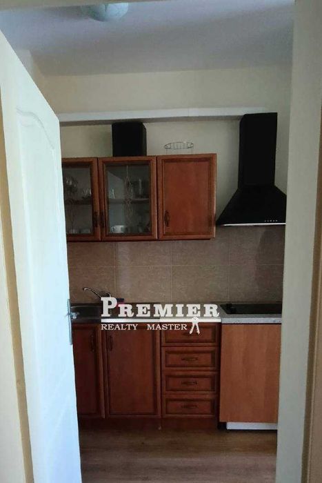 Просторен и уютен апартамент в самия център на Слънчев бряг