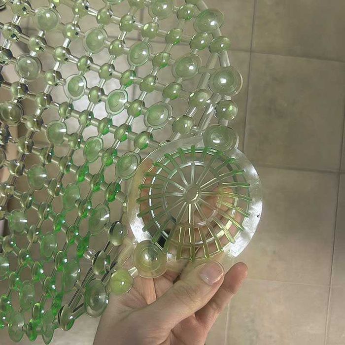 Постелка за баня с вендузи – 90 × 40 см, прозрачна