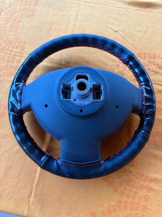 Vând volan Dacia Logan