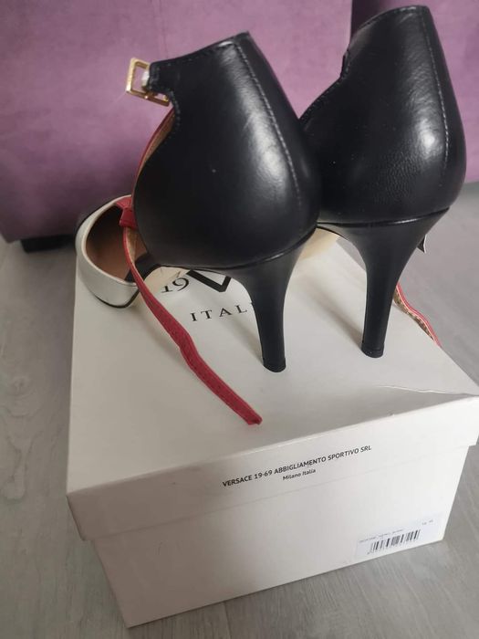 Pantofi Versace - noi, cu eticheta