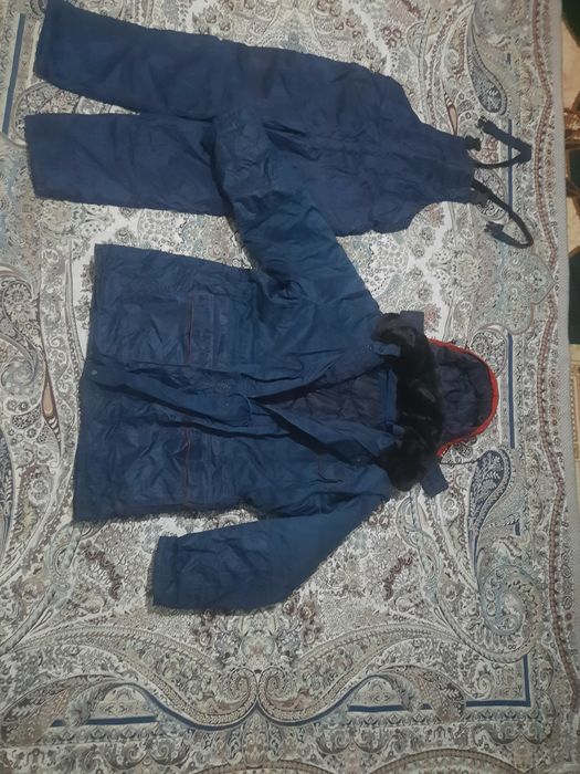 Куртка сатылады.Чисто российский, кийилмеген размер 54.hrjdje