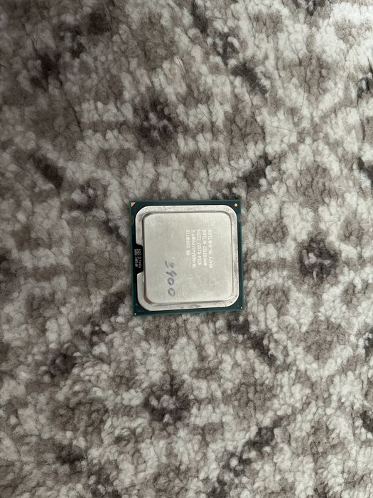 Процессор Intel celeron e3400