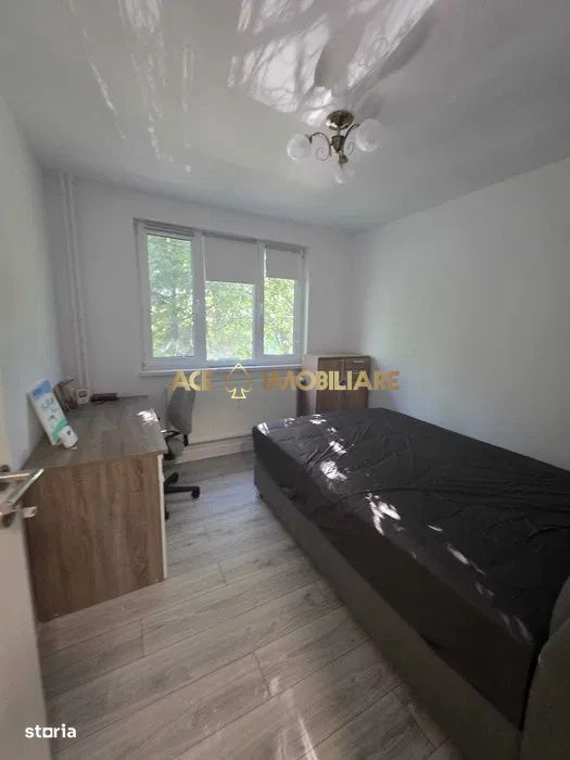 3 Camere de inchiriat | Titan | Metrou | Centrala