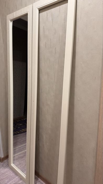 Двери с зеркалом