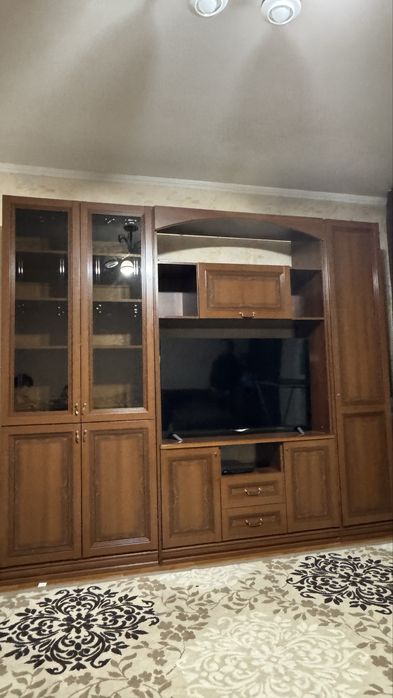 Продается стенка в зал