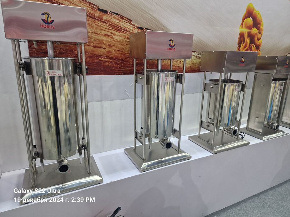 Колбасный шприц электрический