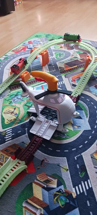 Circuit sine Thomas motorizat