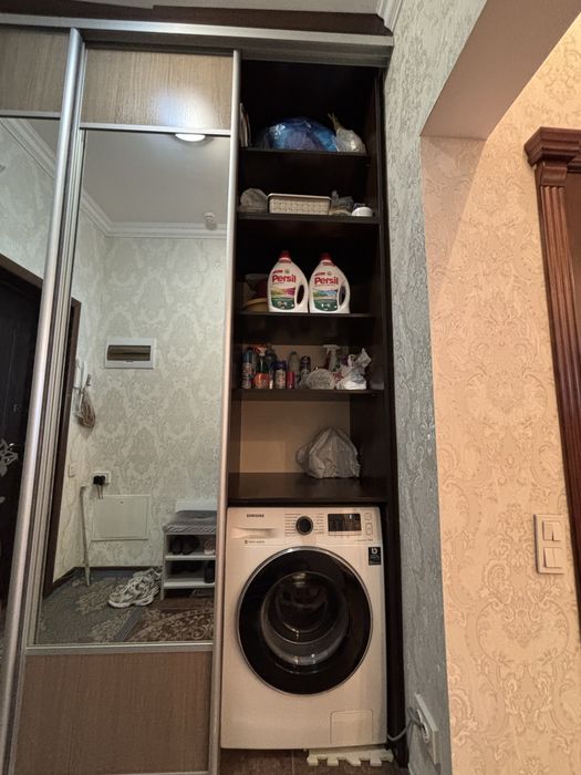 Продается шкаф-купе