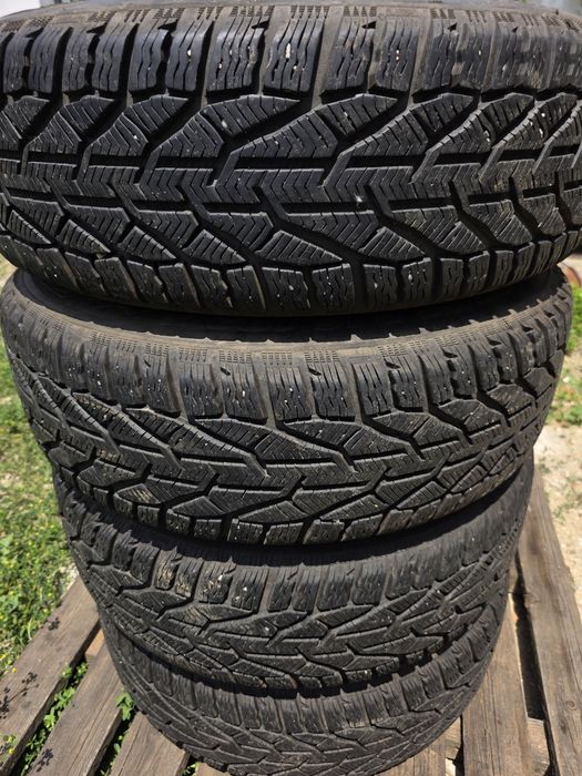 Jante cu anvelope Ford R16