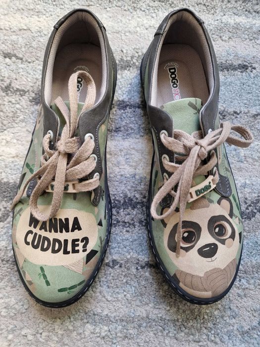 Дизайнерски обувки Дого