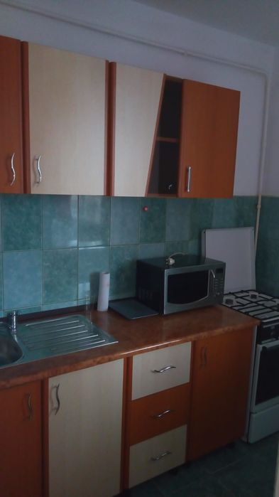 Închiriez Garsoniera