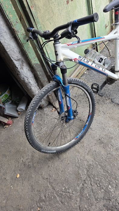 Bicicleta carrera pe 27,5