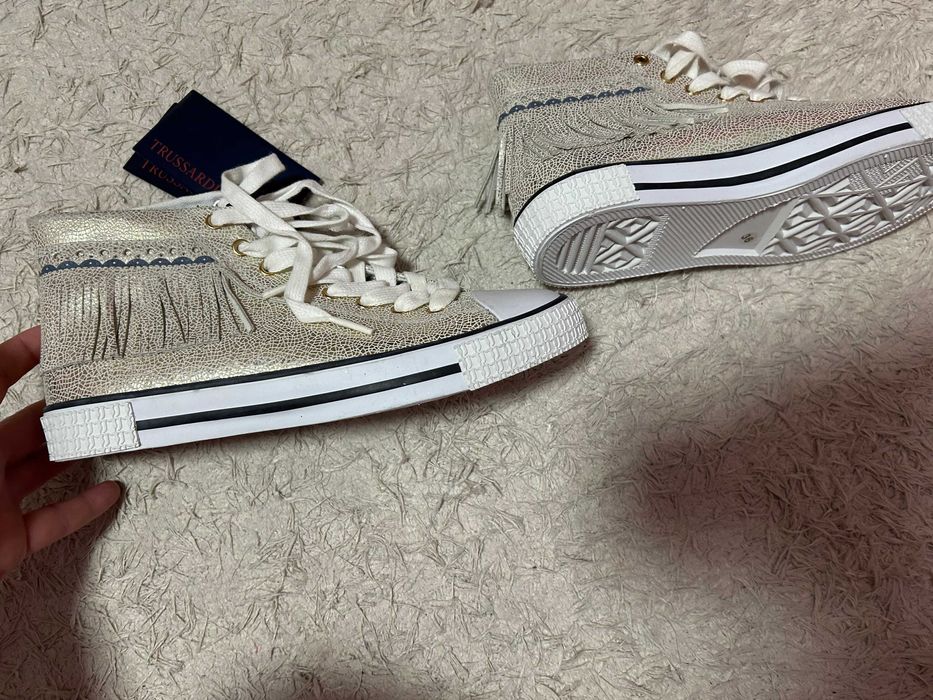 Tenisi piele naturală Trusardi jeans originali NOU eticheta măr36/23cm