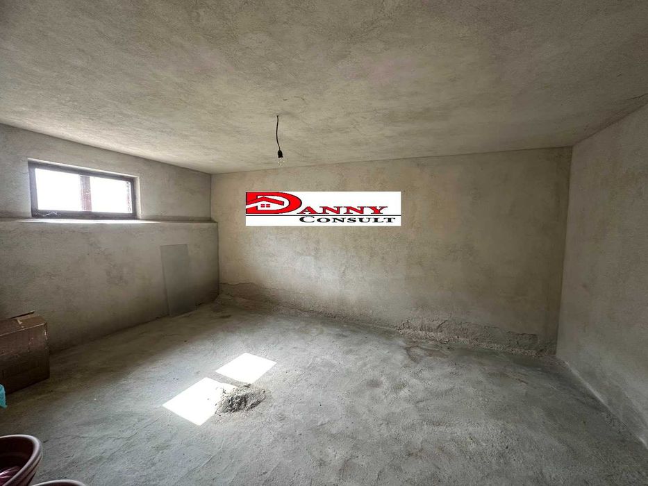 Продава се Къща в с. Куцина, Област Велико Търново - 150 кв.м за 495 €/кв.м - Снимка #13