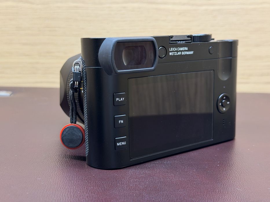 Leica Q2 28мм. Полный комплект