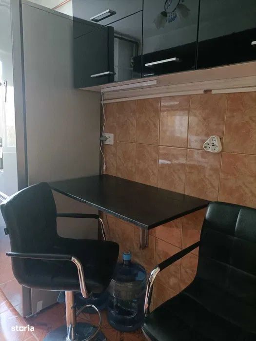 Apartament 2 camere / centrala proprie / mobilat / utilat — fotografia 3