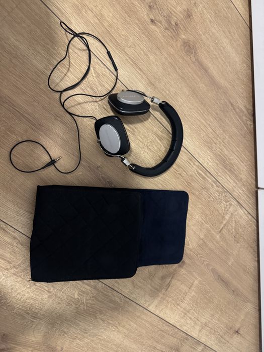 Casti Bowers & Wilkins P7