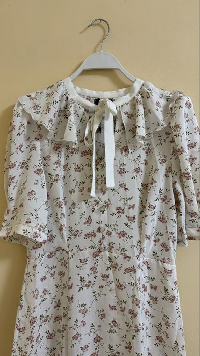 Женская одежда. Платья