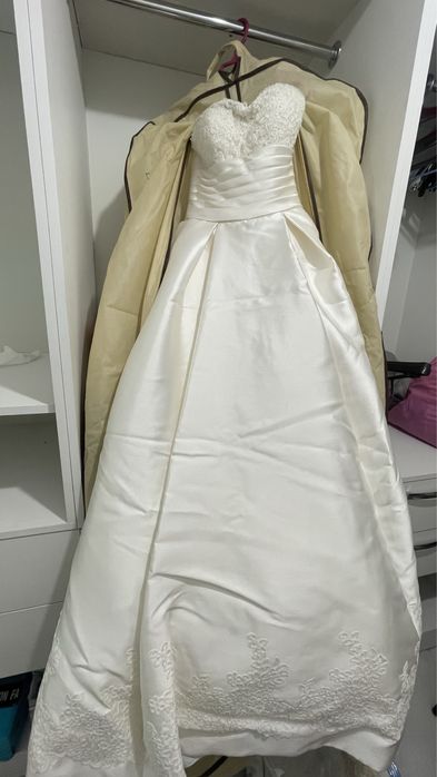 Свадебное платье б/у
