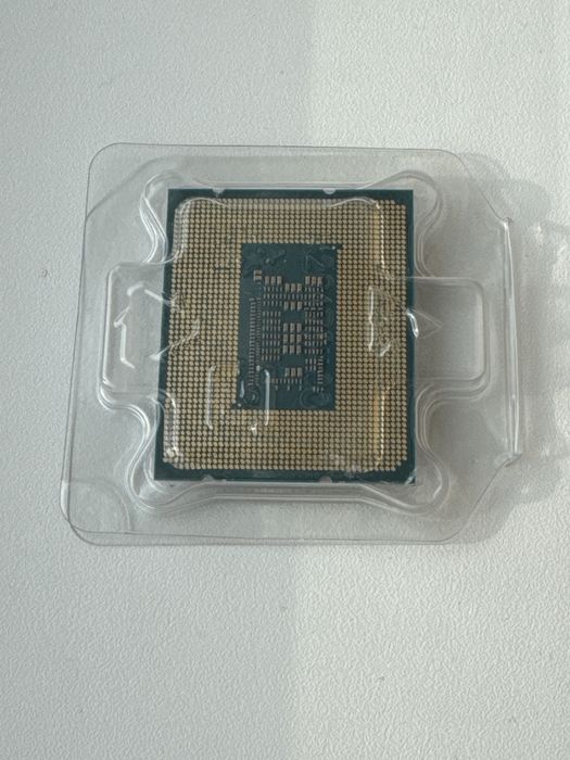 Процессор Intel core i5 12400F