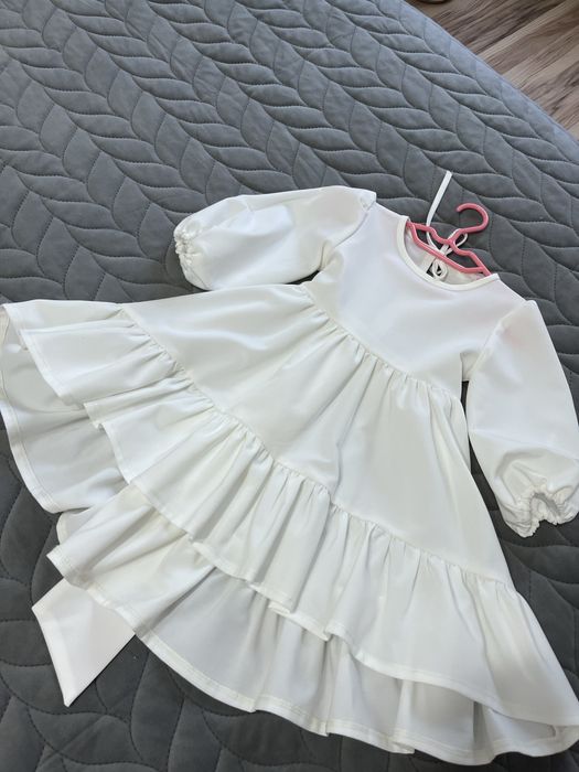 Продам платье на девочку